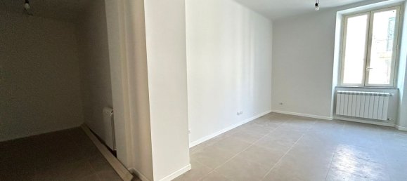 4 rooms Apartment in Messina, Italy No. 151185 9