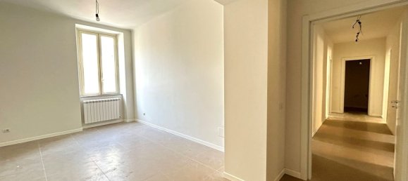 4 rooms Apartment in Messina, Italy No. 151185 11