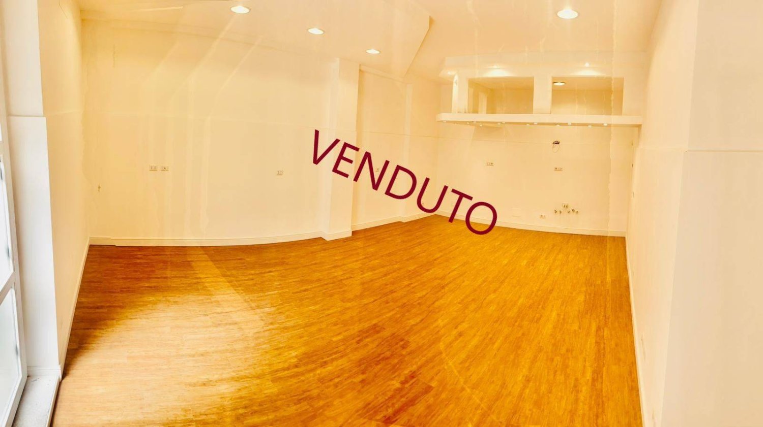 3 rooms Apartment in Rome, Italy No. 375471