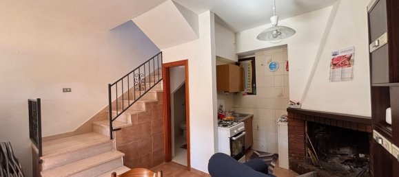 3 rooms House in Tossicia, Italy No. 139140 5