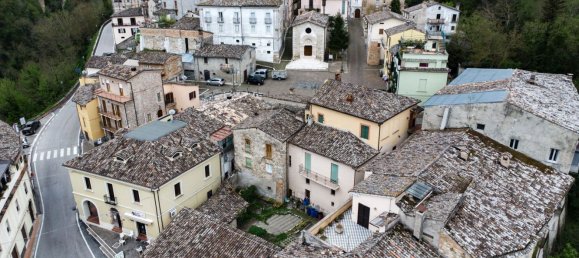 3 rooms House in Tossicia, Italy No. 139140 19