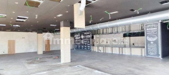 529m² Commercial property in Verano Brianza, Italy No. 311157 6