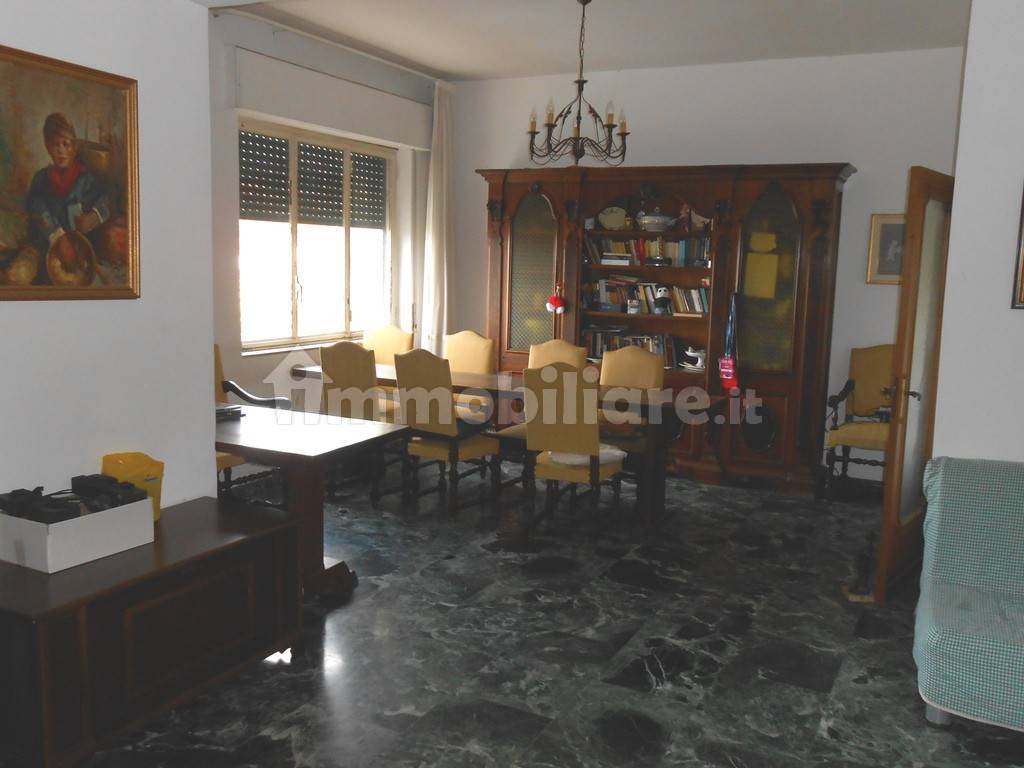 3 bedrooms Apartment in Reggio Calabria, Italy No. 221545
