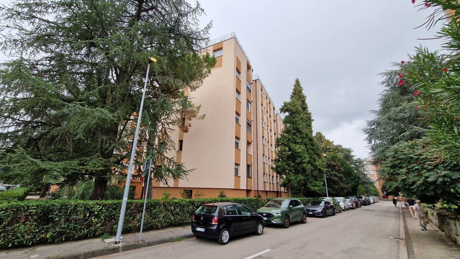 Квартира с 4 спальнями в Феррара, Италия № 379633