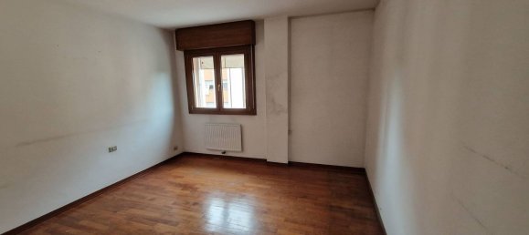 Квартира с 4 спальнями в Феррара, Италия № 379633 24