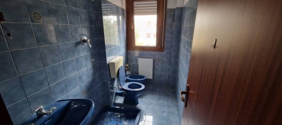 Квартира с 4 спальнями в Феррара, Италия № 379633 30