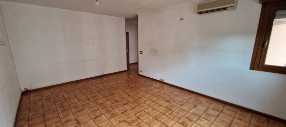 Квартира с 4 спальнями в Феррара, Италия № 379633 15