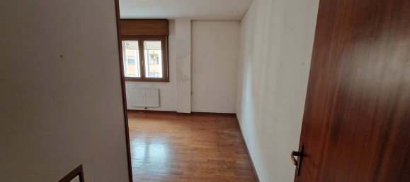 Квартира с 4 спальнями в Феррара, Италия № 379633 23