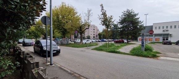 Квартира с 4 спальнями в Феррара, Италия № 379633 6