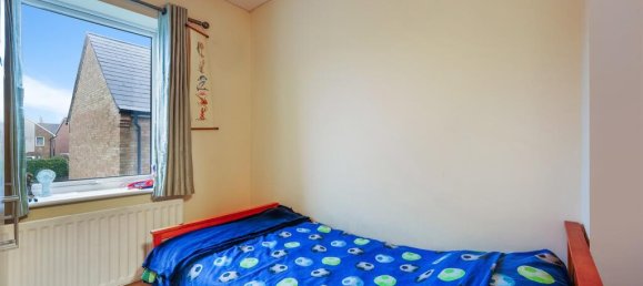 3 bedrooms Commercial property in Epsom, United Kingdom No. 9682 9