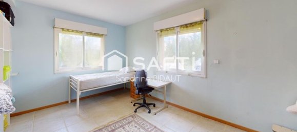 6 bedrooms House in Ain, France No. 315914 7