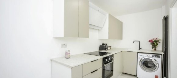 6 bedrooms House in Gillingham, United Kingdom No. 10419 49