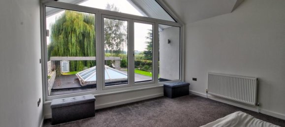 6 bedrooms House in Gillingham, United Kingdom No. 10419 12