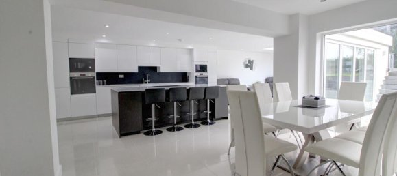 6 bedrooms House in Gillingham, United Kingdom No. 10419 25