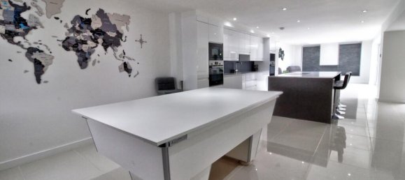 6 bedrooms House in Gillingham, United Kingdom No. 10419 10