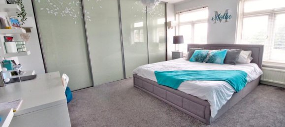 6 bedrooms House in Gillingham, United Kingdom No. 10419 35