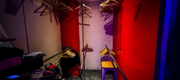 120m² Commercial property in Chambery, France No. 205235 11