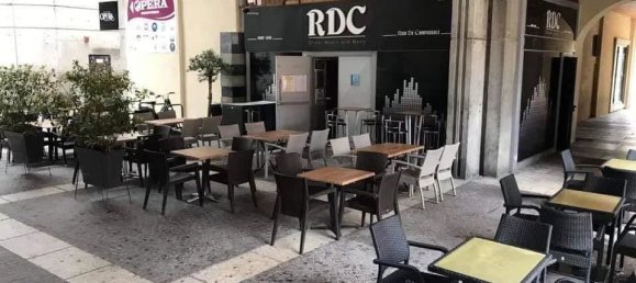 120m² Commercial property in Chambery, France No. 205235 12