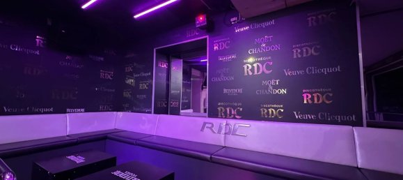 120m² Commercial property in Chambery, France No. 205235 3