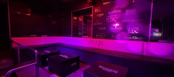 120m² Commercial property in Chambery, France No. 205235 2