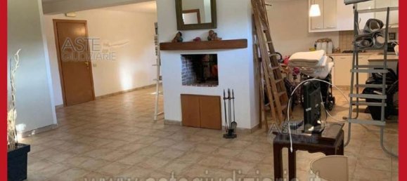 5 bedrooms Apartment in Rome, Italy No. 330808 21