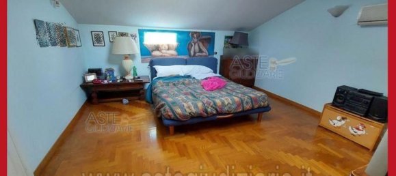 5 bedrooms Apartment in Rome, Italy No. 330808 18