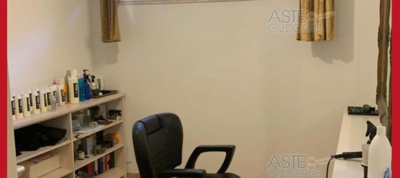 5 bedrooms Apartment in Rome, Italy No. 330808 24