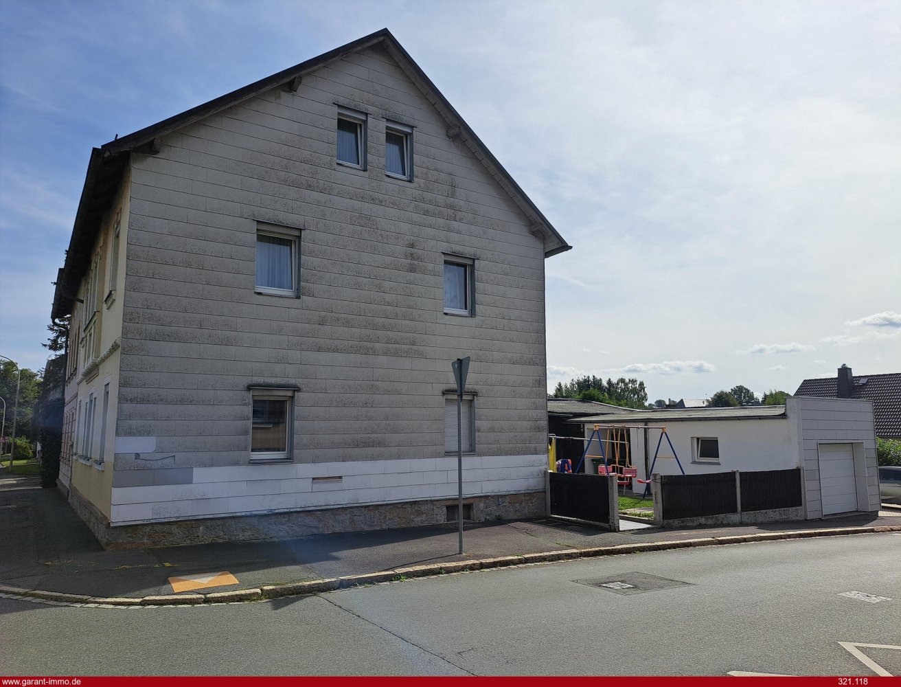 Adosado de 2 dormitorios en Hof, Germany No. 119085