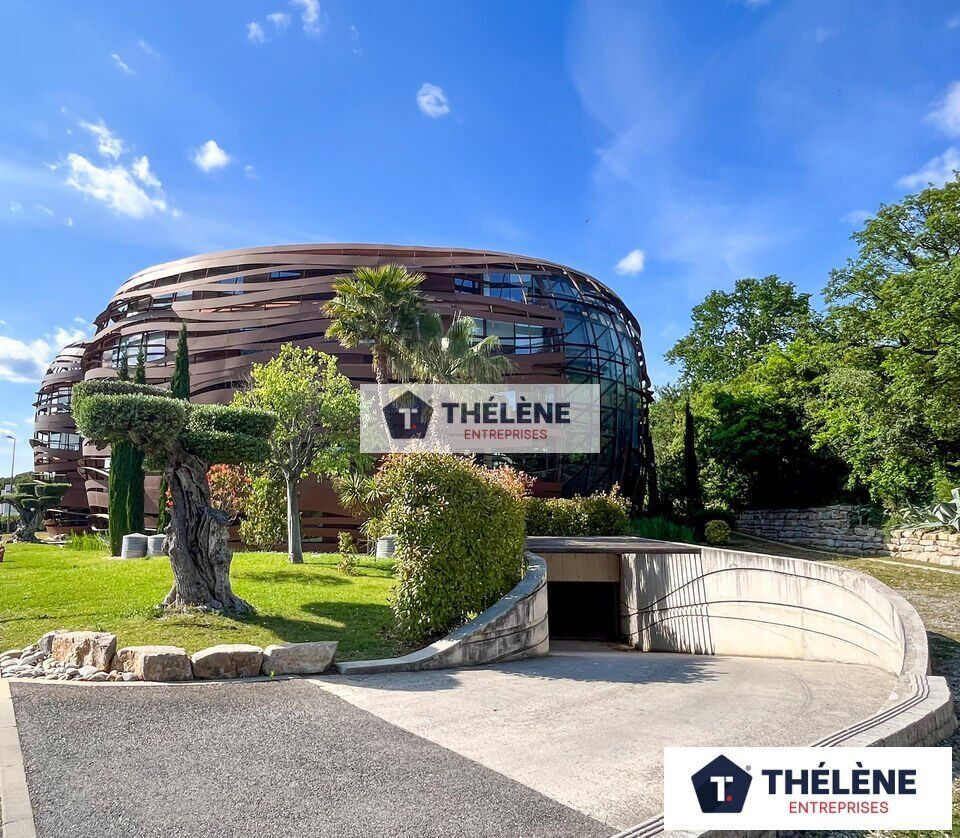 3646m² Office in Montpellier, France No. 297920
