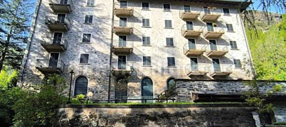 2 bedrooms Apartment in Chiesa in Valmalenco, Italy No. 343453 2