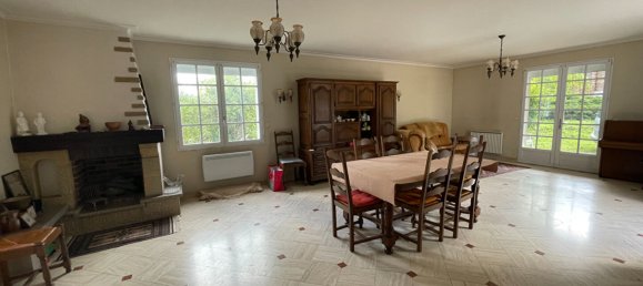 Casa de 5 dormitorios en Loir-et-Cher, France No. 73323 3