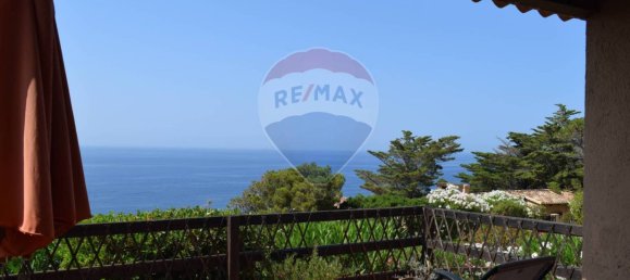 2 bedrooms Apartment in Trinità d'Agultu e Vignola, Italy No. 379890 4