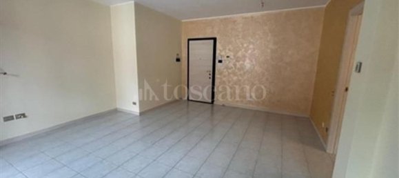 3 rooms Apartment in Parabiago, Italy No. 16581 2
