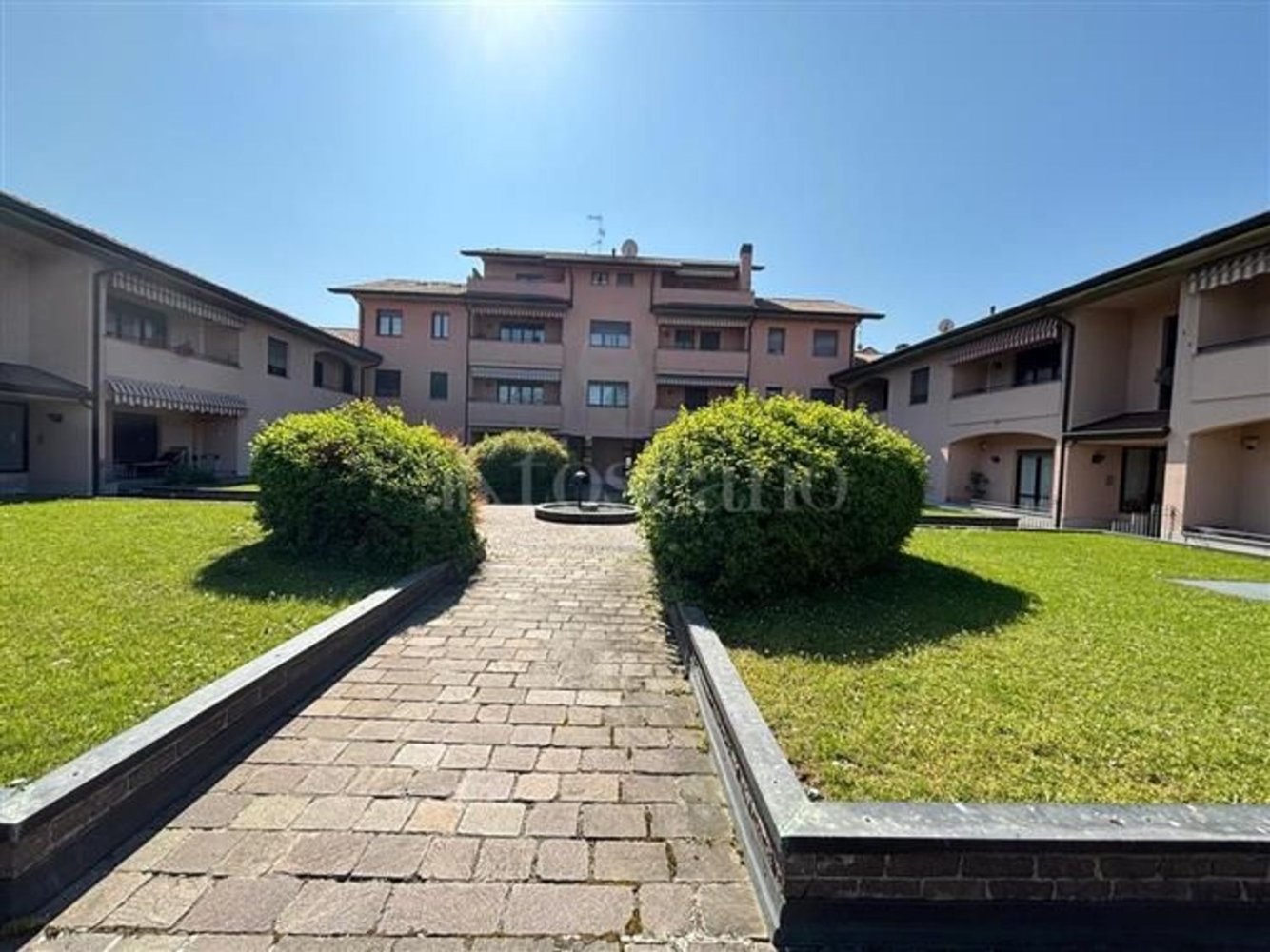 3 rooms Apartment in Parabiago, Italy No. 16581