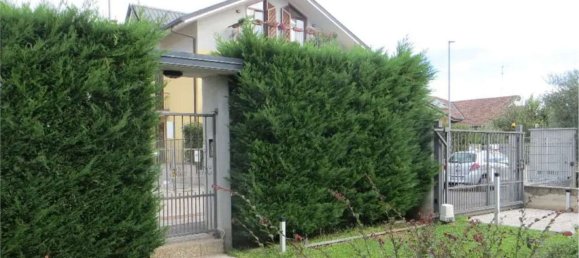 Casa de 4 divisões em Cogliate, Italy N.º 5338 5