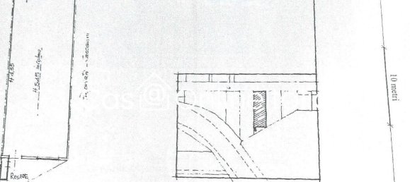 178m² Warehouse in Vaiano, Italy No. 62404 17