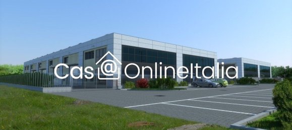 178m² Warehouse in Vaiano, Italy No. 62404 2