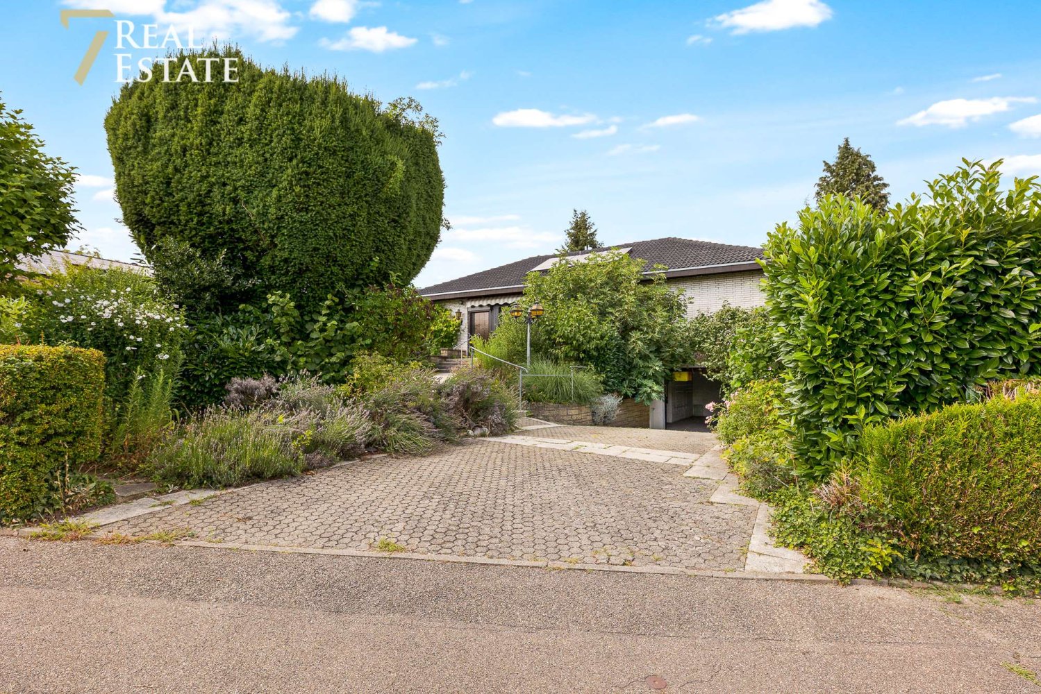 Бунгало с 3 спальнями в Брайсгау-Верхний Шварцвальд, Германия № 239120