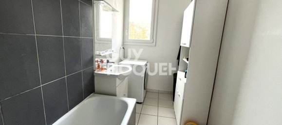 2 غرف نوم شقة في Saint-Cyr-sur-Loire, France رقم 235755 3