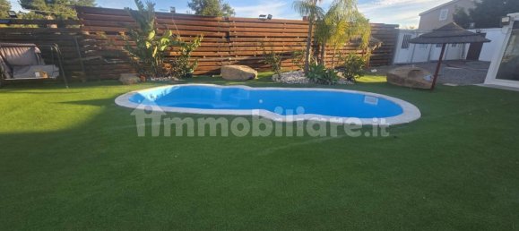 Коммерческая недвижимость 1000м² в Куарту Сант'Элена, Италия № 262255 2