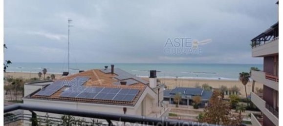 5 rooms Apartment in Pescara, Italy No. 41801 20