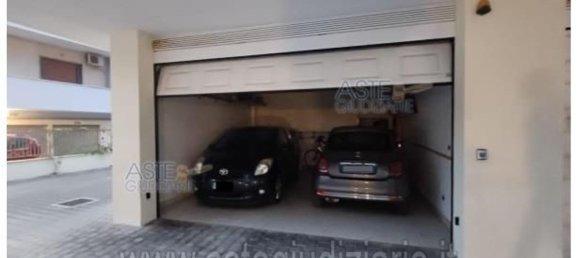 5 rooms Apartment in Pescara, Italy No. 41801 11