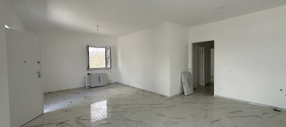 Casa de 4 habitaciónes en Manziana, Italy No. 18222 4