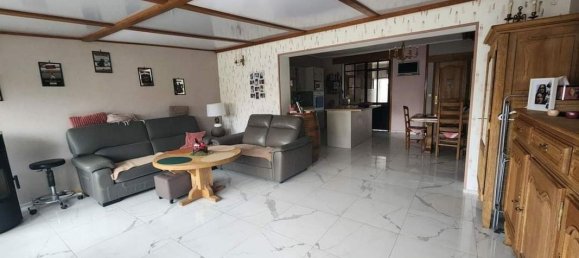 Casa de 3 dormitorios en Vermand, France No. 74713 9