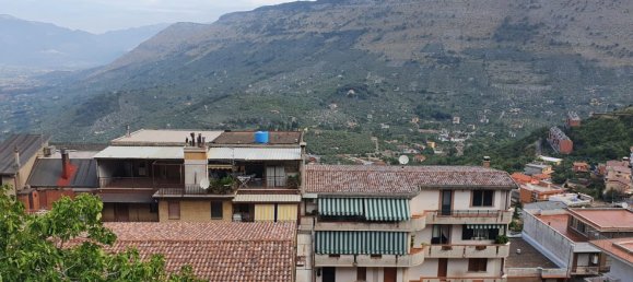 3 rooms Apartment in Sonnino, Italy No. 288674 2