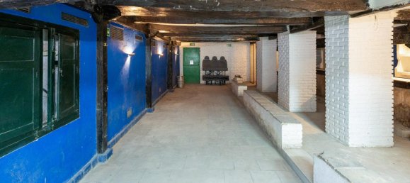 224m² Commercial property in Granada, Spain No. 169749 5