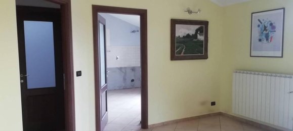 Квартира с 4 комнатами в Вальперга, Италия № 40191 22