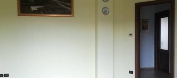 Квартира с 4 комнатами в Вальперга, Италия № 40191 31