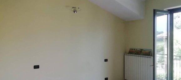 Квартира с 4 комнатами в Вальперга, Италия № 40191 37