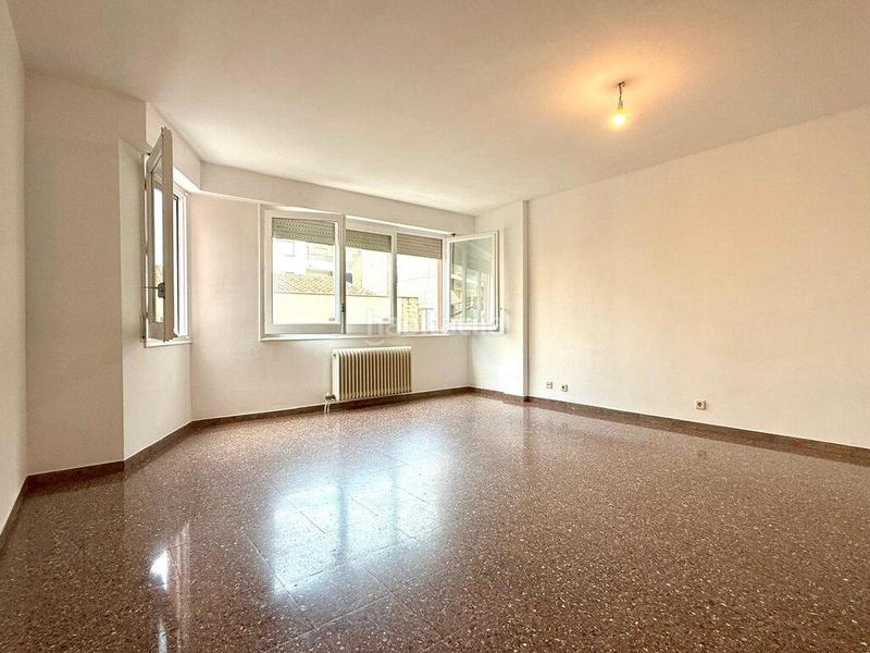 3 bedrooms Apartment in Figueres, Spain No. 203091